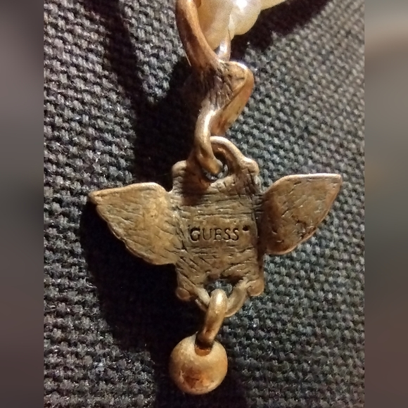 Real freshwater pearl GUESS necklace - Picture 9 of 16